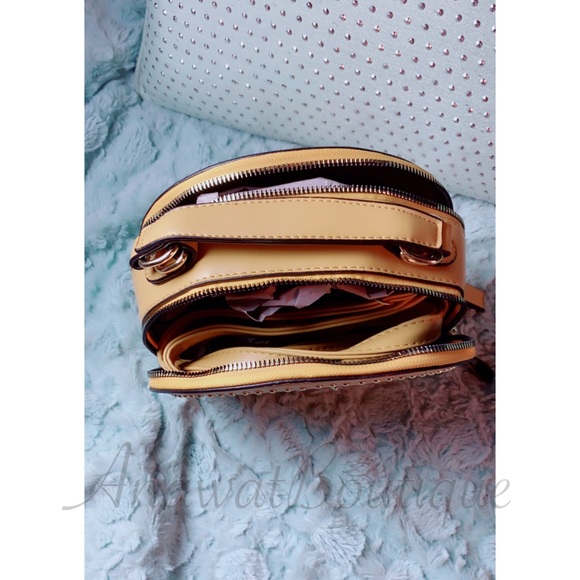 Honey Crossbody Handbag - Picture 8 of 10